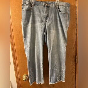 Westport Signature Cropped Jeans